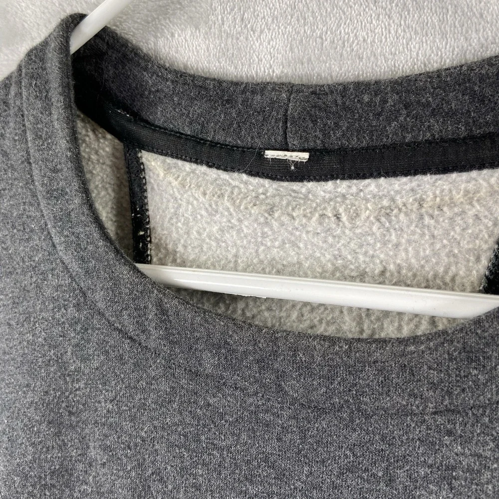 Lululemon Sweater Womens Size 4 Open Back Fleece Lined Crew Neck Pullover Casual
